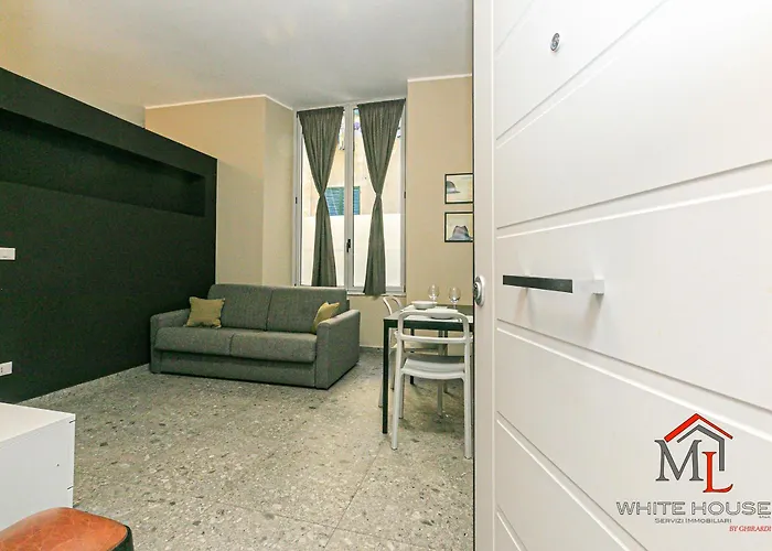 Apartment Centro Storico P2 *